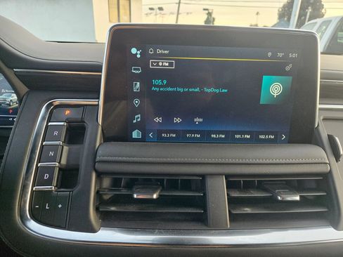 Used 2024 Chevrolet Suburban LT image 27