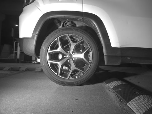 Used 2025 Jeep Compass Limited image 15