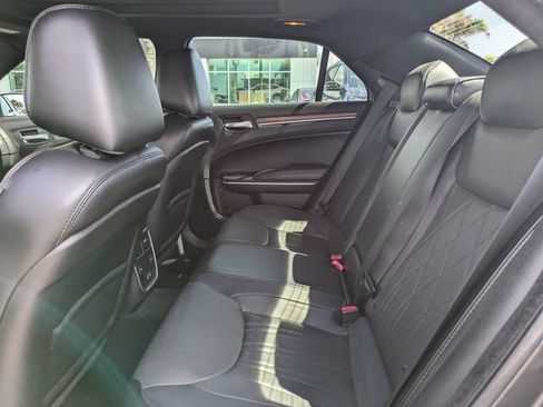 Used 2018 Chrysler 300 C w/ Sun, Sound & Nav Package RWD image 17
