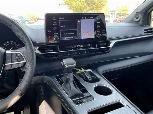 Used 2024 Toyota Sienna XSE image 16