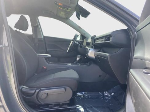 Used 2025 Hyundai Kona SEL AWD/4WD image 15