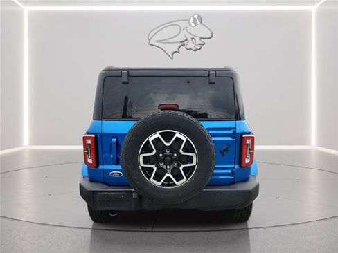 Certified 2024 Ford Bronco Outer Banks AWD/4WD image 3