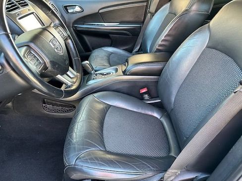 Used 2019 Dodge Journey Crossroad w/ Mopar All Weather Group image 14