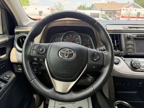 Used 2013 Toyota RAV4 Limited FWD image 11