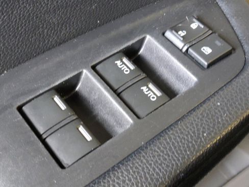 Used 2017 Honda Pilot Touring image 27