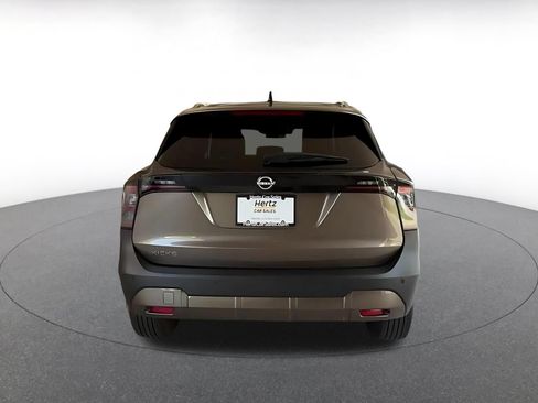 Used 2026 Nissan Kicks SV w/ Cold Weather Package FWD image 12