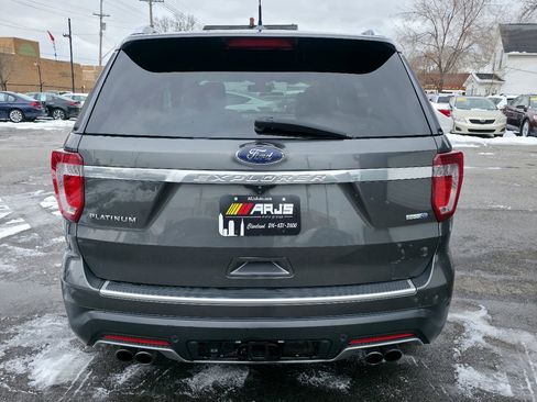 Used 2018 Ford Explorer Platinum image 7