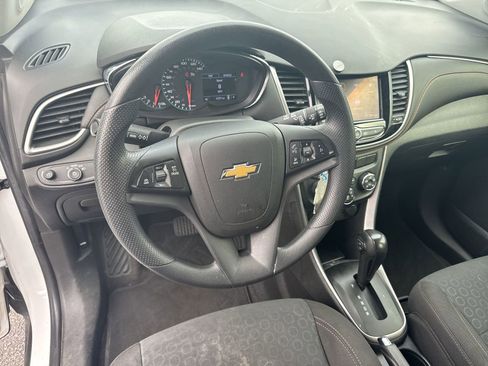 Used 2020 Chevrolet Trax LS w/ Tint and Cruise Package image 18