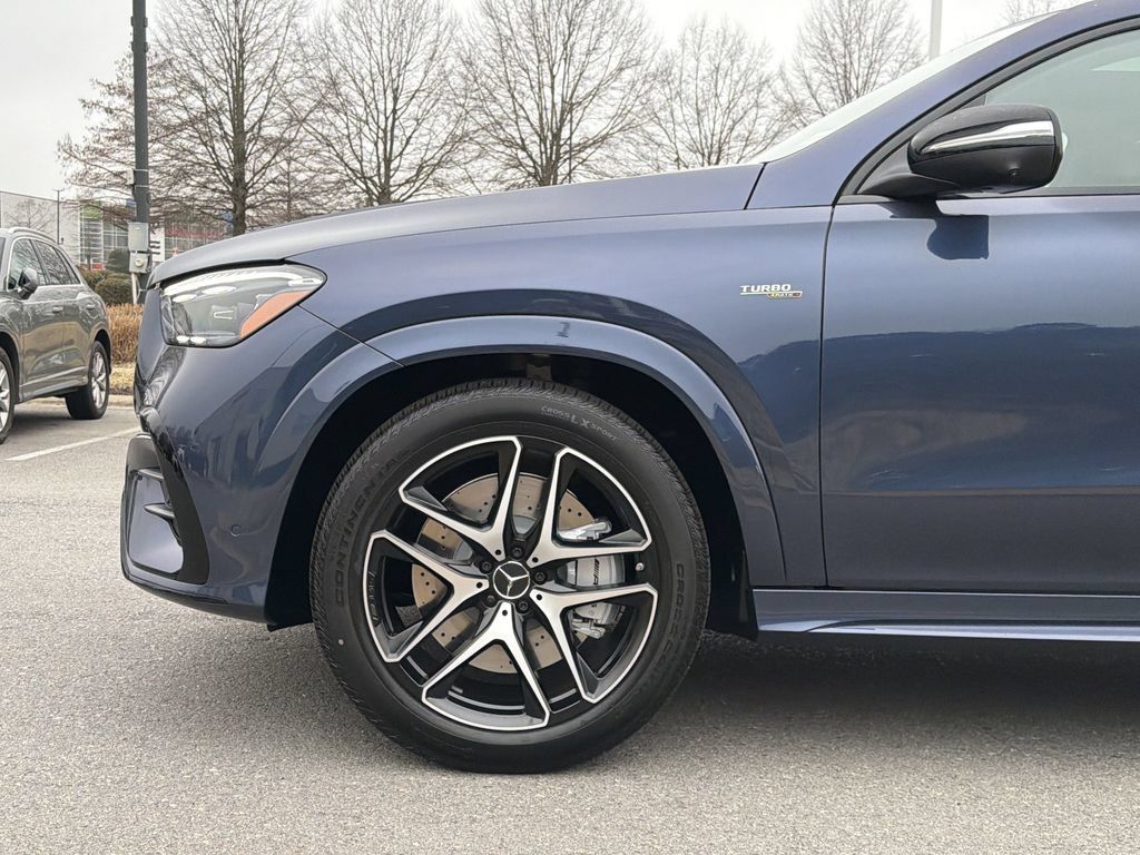 New 2026 Mercedes-Benz GLE 53 AMG 4MATIC Coupe image 9