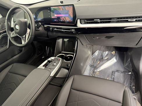 Used 2025 BMW X1 xDrive28i w/ Convenience Package AWD/4WD image 11