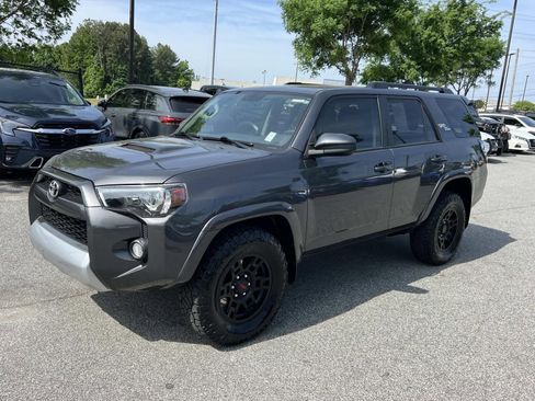 Used 2019 Toyota 4Runner TRD Off-Road AWD/4WD image 3