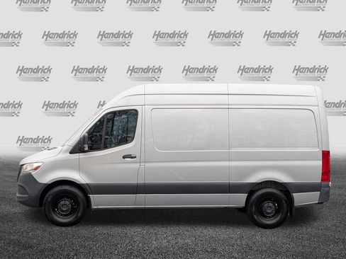 Used 2023 Mercedes-Benz Sprinter 2500 image 7