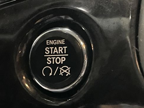 Used 2013 Jeep Grand Cherokee Laredo image 9