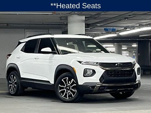 Used 2021 Chevrolet TrailBlazer ACTIV w/ Sun and Liftgate Package AWD/4WD image 3