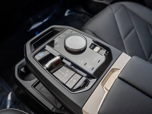 Used 2025 BMW iX xDrive50 image 13