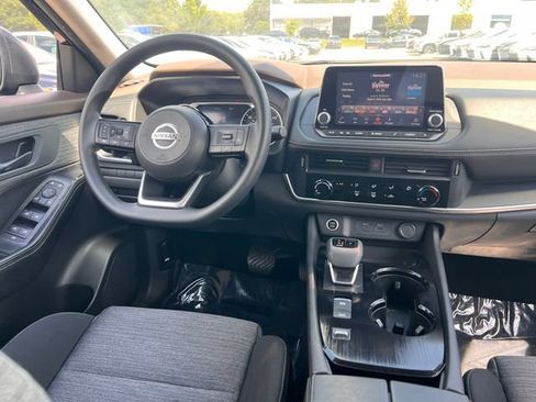 Used 2021 Nissan Rogue S FWD image 16