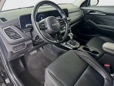 Certified 2024 Kia Seltos EX image 20