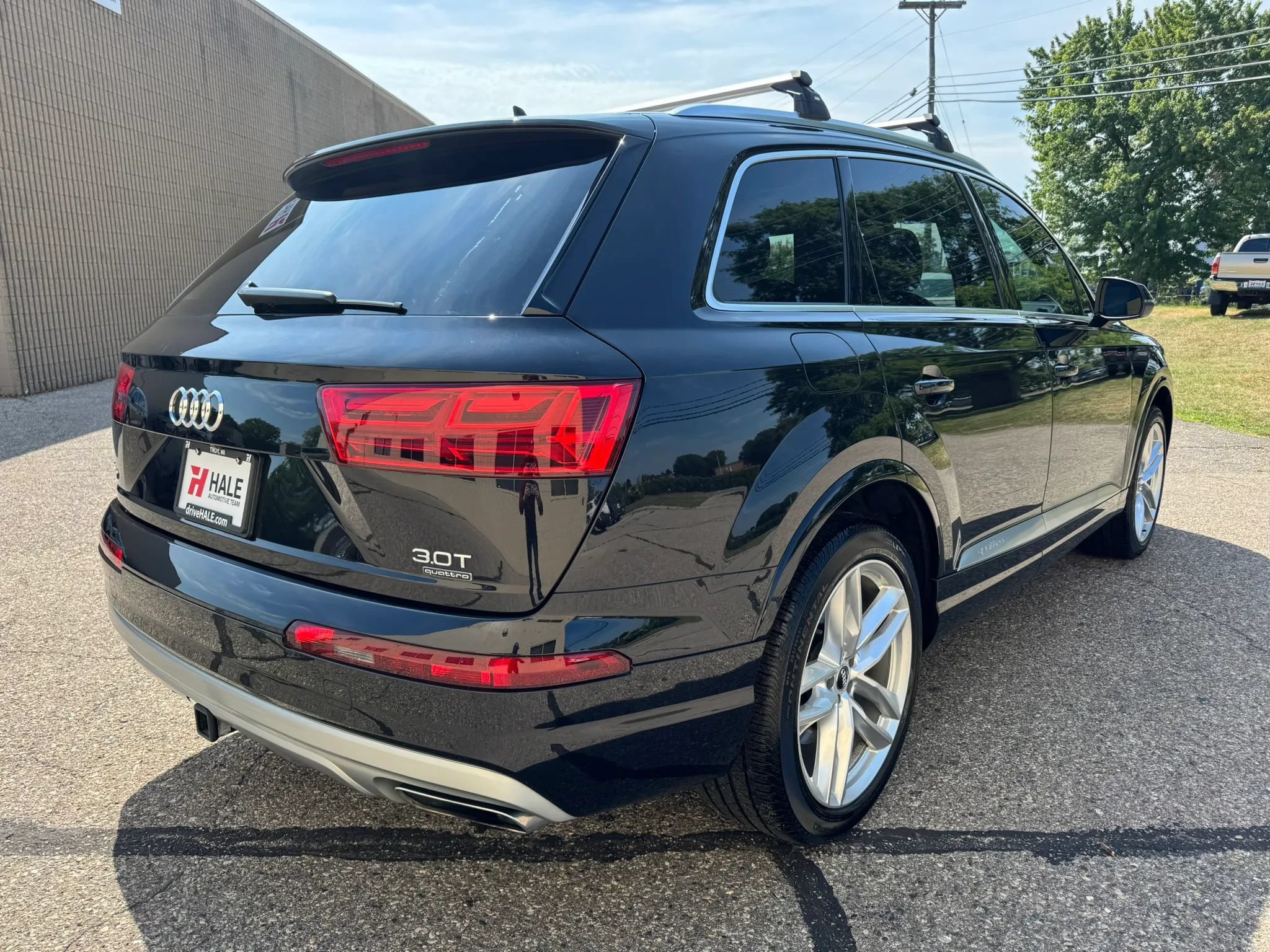 Used 2018 Audi Q7 3.0T Prestige AWD/4WD image 9