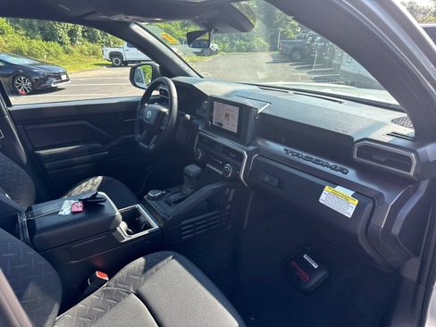 Used 2026 Toyota Tacoma SR5 AWD/4WD image 26