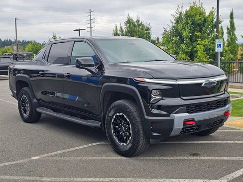 Used 2026 Chevrolet Silverado EV Trail Boss AWD/4WD image 7