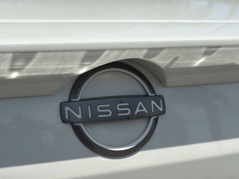Used 2023 Nissan Altima 2.5 SR FWD image 9