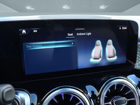 Certified 2025 Mercedes-Benz GLB 250 image 45