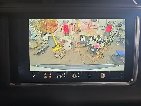 Used 2022 GMC Yukon XL Denali w/ Denali Ultimate Package AWD/4WD image 31
