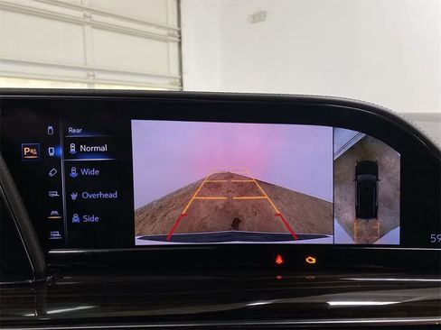 Used 2021 Cadillac Escalade Premium Luxury w/ Driver Assist Tech Package image 26