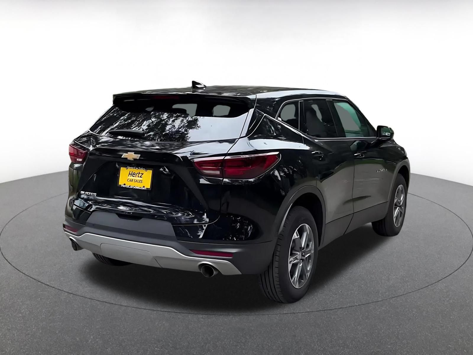 Used 2026 Chevrolet Blazer LT FWD image 13
