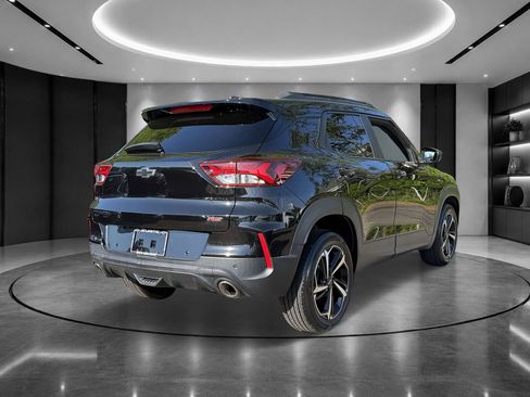 Used 2021 Chevrolet TrailBlazer RS w/ Convenience Package AWD/4WD image 3