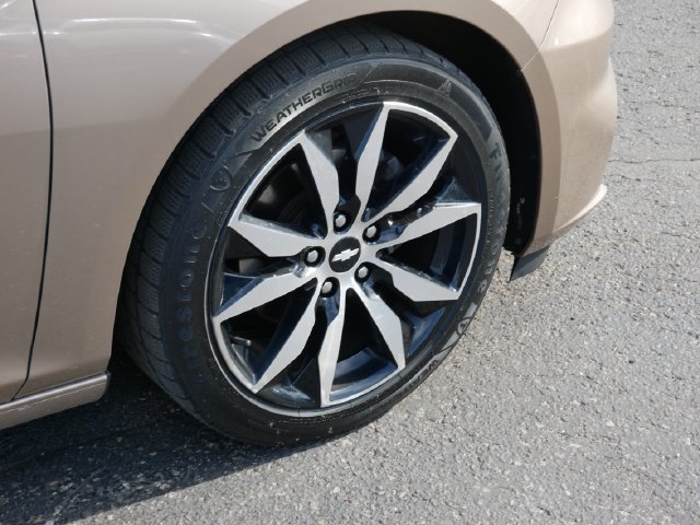 Used 2018 Chevrolet Malibu LT FWD image 11