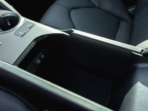 Certified 2023 Toyota Camry XSE FWD image 24