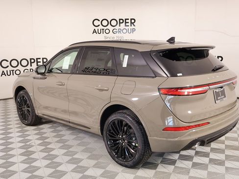 New 2026 Lincoln Corsair Reserve w/ Jet Appearance Package FWD image 24