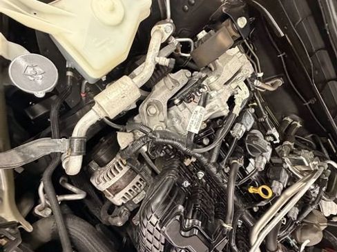 Certified 2024 Nissan Altima 2.5 SV FWD image 10