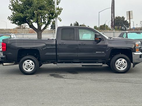 Used 2016 Chevrolet Silverado 2500 LT w/ LT Convenience Package image 3