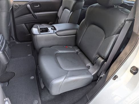 Used 2023 Nissan Armada SL w/ Midnight Edition Package image 18