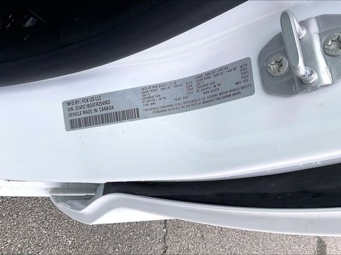 New 2026 Chrysler Pacifica Select image 13