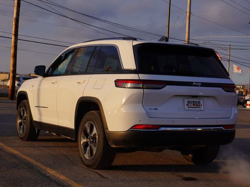 Used 2022 Jeep Grand Cherokee Limited 4xe image 5