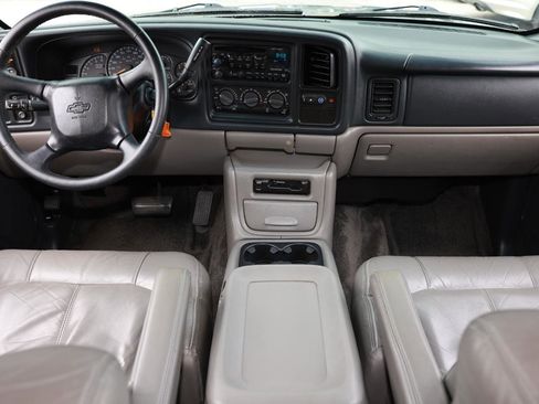 Used 2002 Chevrolet Tahoe LT RWD image 21