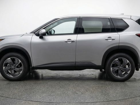 Used 2025 Nissan Rogue SV AWD/4WD image 5