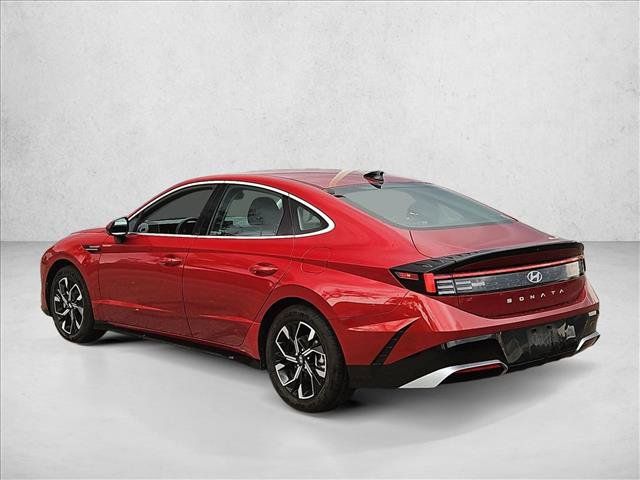 Used 2025 Hyundai Sonata SEL FWD image 8