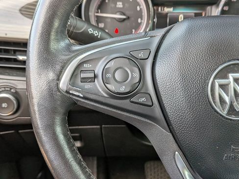 Used 2020 Buick Envision Essence FWD image 17