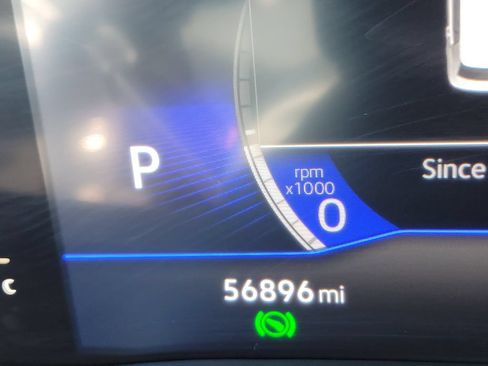 Used 2022 Volkswagen Atlas Cross Sport SE FWD image 29