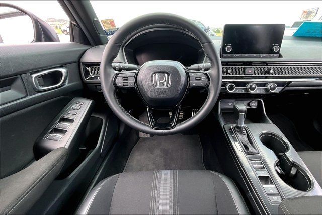 Used 2025 Honda Civic Sport image 8