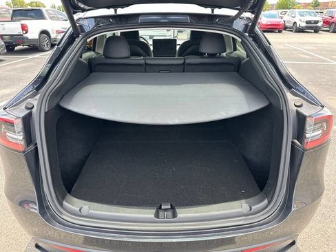 Used 2025 Tesla Model Y Long Range AWD/4WD image 10