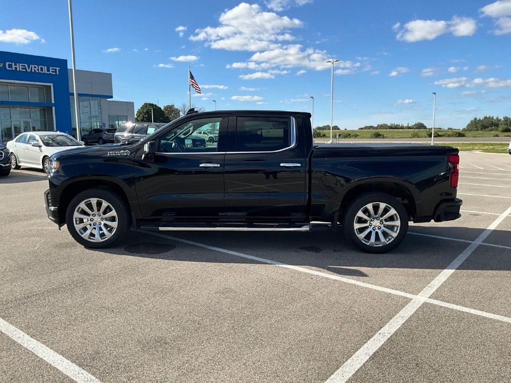 Used 2019 Chevrolet Silverado 1500 High Country w/ Technology Package AWD/4WD image 8