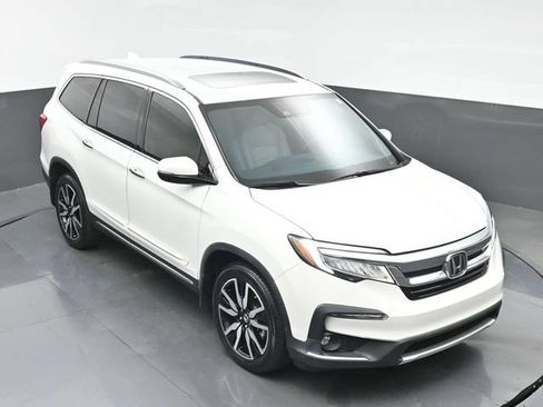 Certified 2022 Honda Pilot Touring image 35