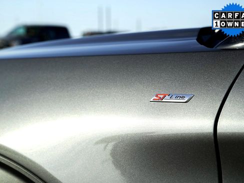 Used 2025 Ford Explorer ST-Line w/ ST-Line Street Pack image 8