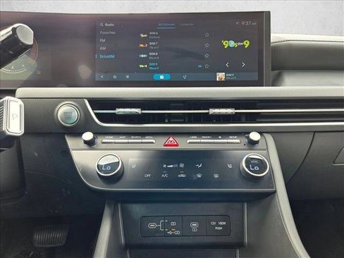 Used 2025 Hyundai Sonata SEL FWD image 13