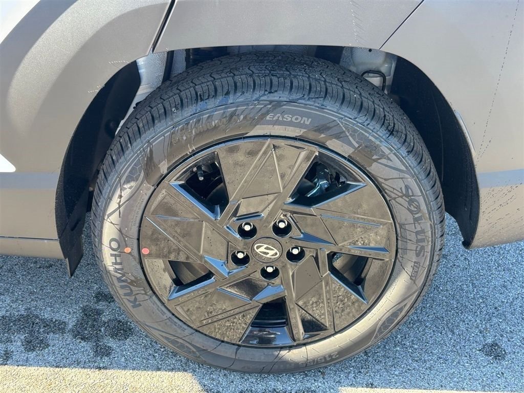 Used 2026 Hyundai Kona SEL Sport FWD image 8